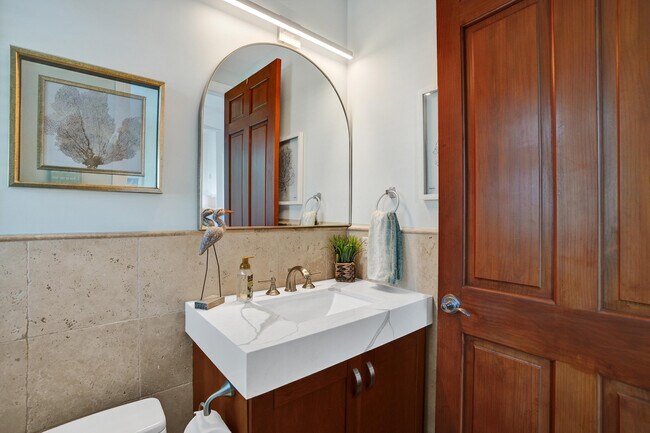 Building Photo - 516 Hendricks Isle