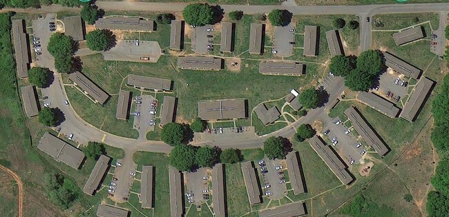 Primary Photo - Belton Woods