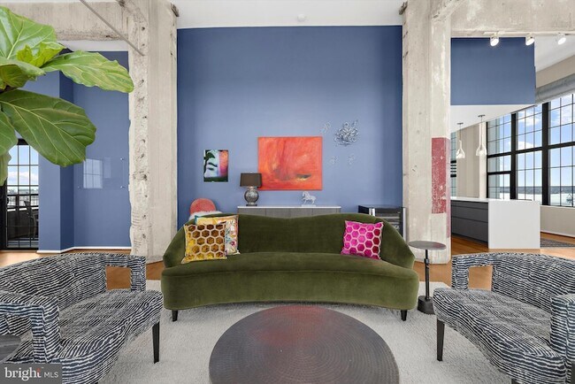 Building Photo - 1200 Steuart St