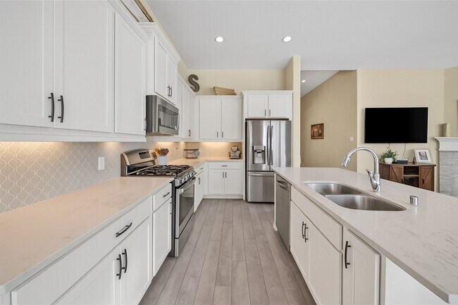 Building Photo - 120 Buckeye Dr