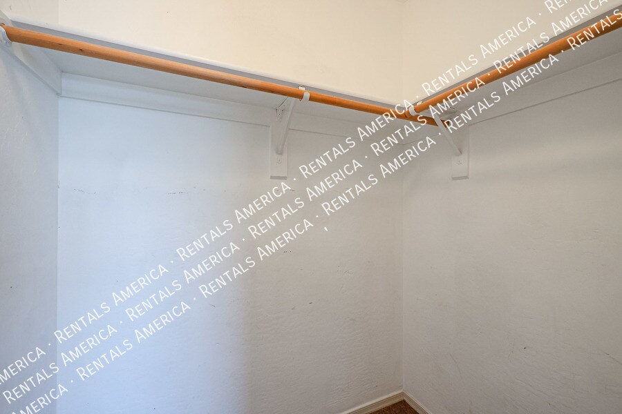 Building Photo - 21004 N Sansom Dr
