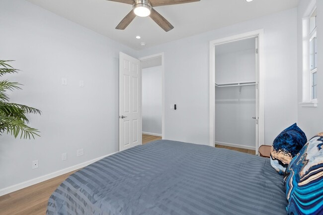 Building Photo - Furnished Luxury Ocean Front Estate in Waianae with Old Hawaii rural setting- 3/5 Luxury, 2 story...