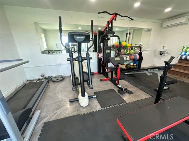 Building Photo - 7930 Vulcan Dr