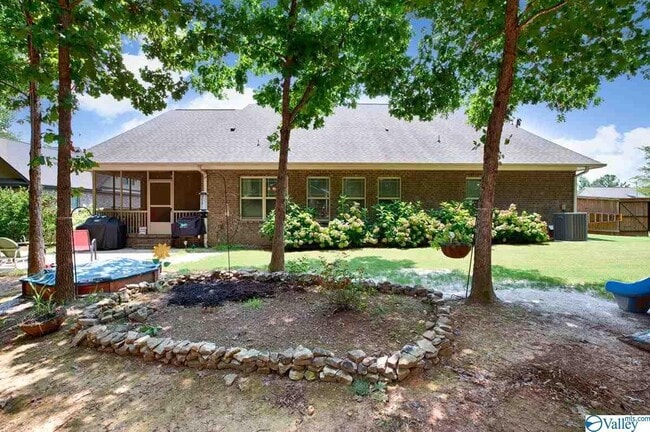 Building Photo - 109 Heritage Brook Dr