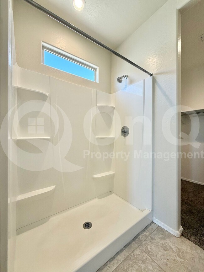 Building Photo - 4873 E Living Stone Way