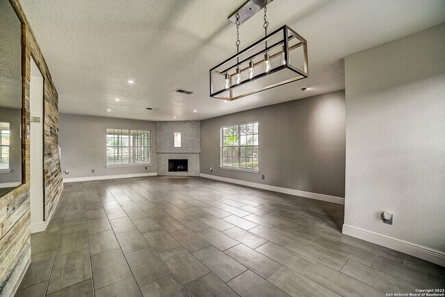 Building Photo - 9759 Bronson Creek
