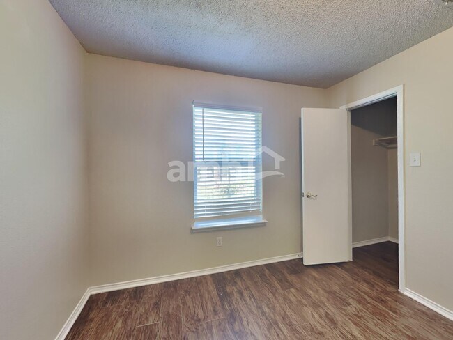 Building Photo - 1809 Rybovich Ln