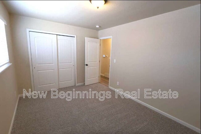 Building Photo - 1204 Commanchero Dr