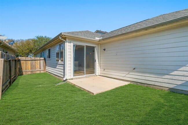 Building Photo - 605 Pinto Springs Ln