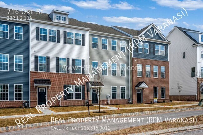 Building Photo - 716 Ore St