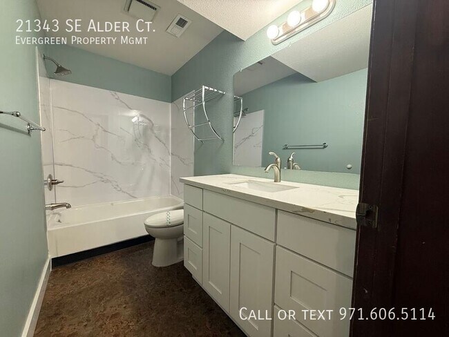 Building Photo - 21343 SE Alder Ct