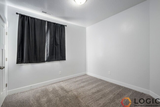 Building Photo - 3679 W 1530 N