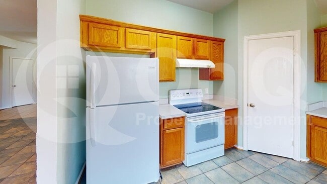 Building Photo - 114 Rio Grande Dr