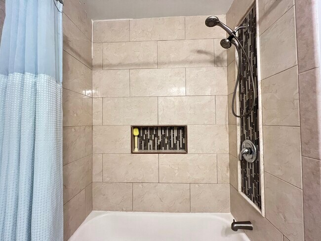 Building Photo - 3219 Fruitwood Ln