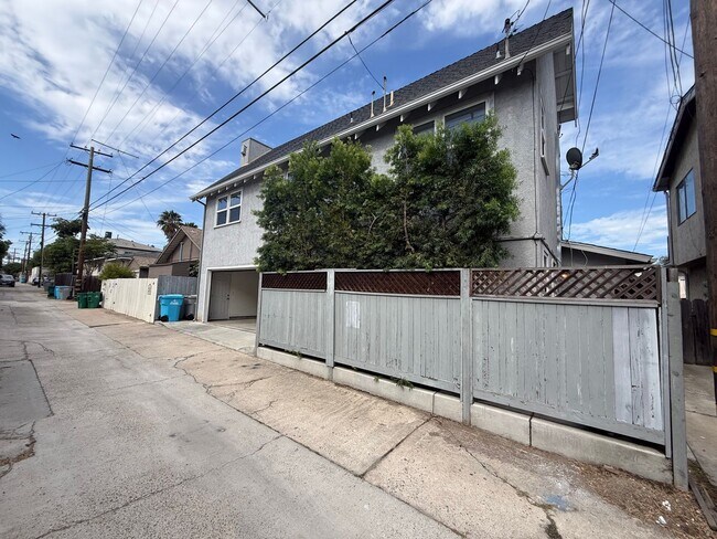 Building Photo - 3536-3538 Herman Avenue