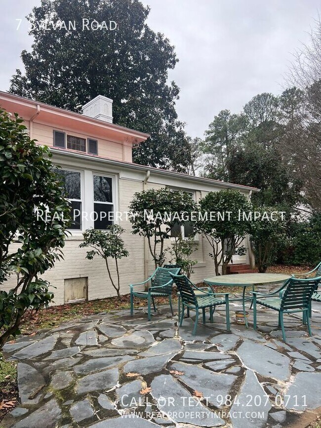 Building Photo - 7 Sylvan Rd