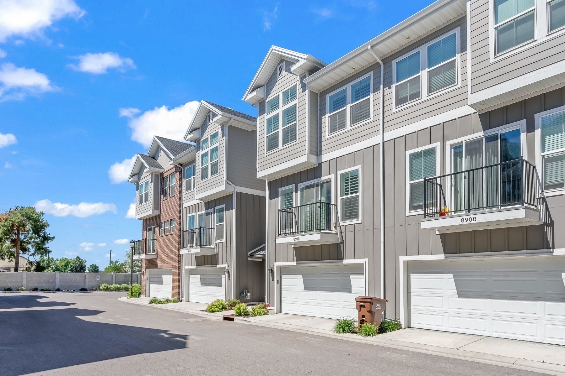 Building Photo - 8912 S 660 E