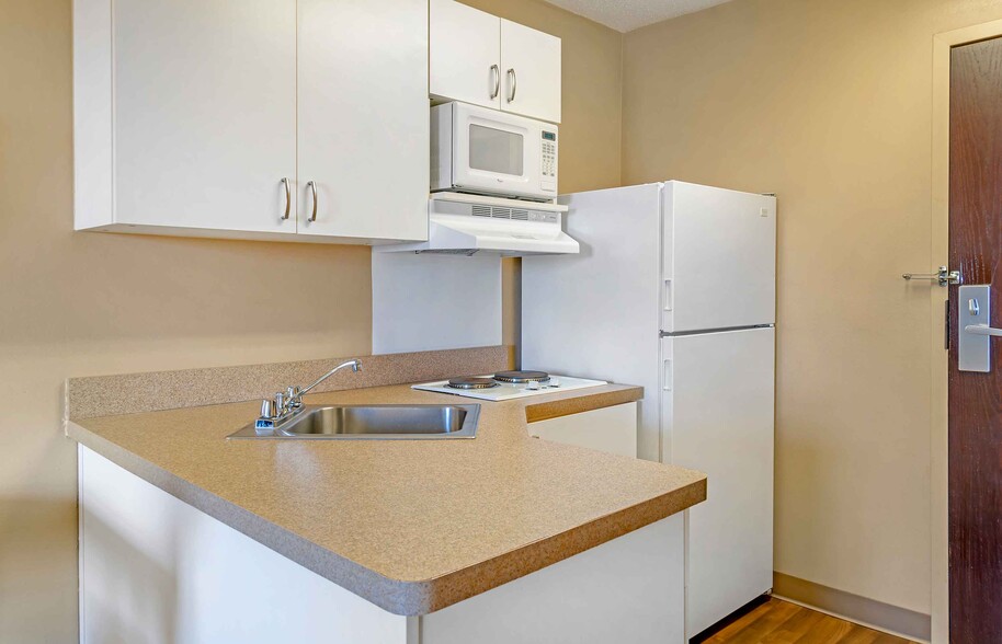 Building Photo - Furnished Studio-Grand Rapids - Kentwood