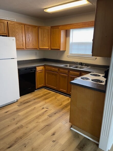 Building Photo - 108 Kenilworth Ct