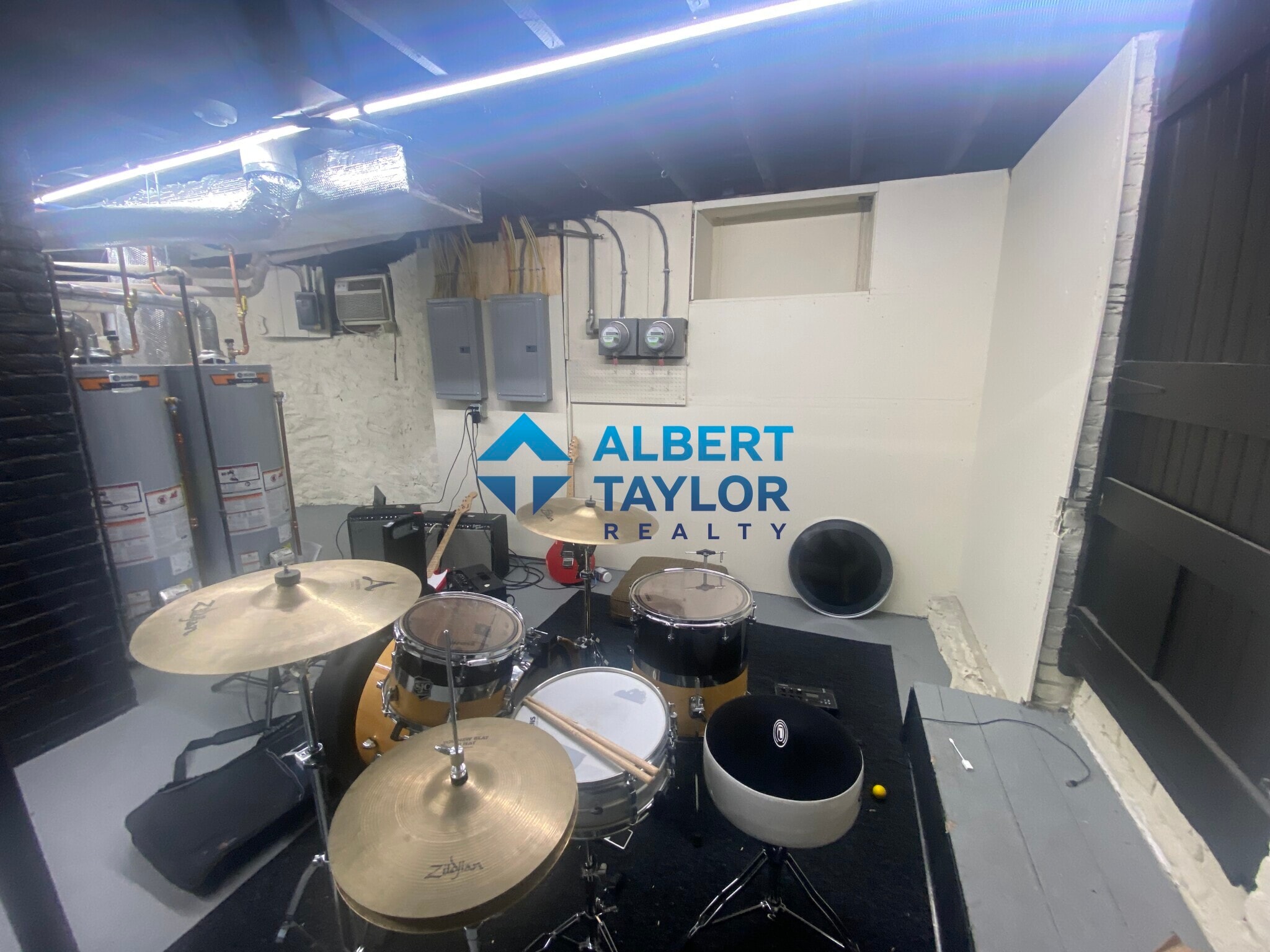 Building Photo - 18 Sawyer Ter