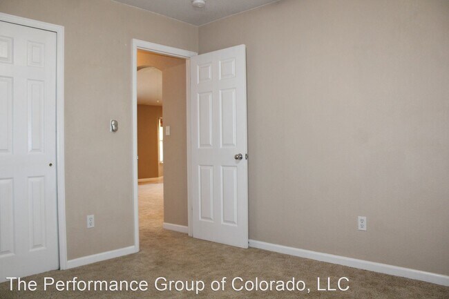 Building Photo - 4 br, 3 bath House - 4214 Getaway Place
