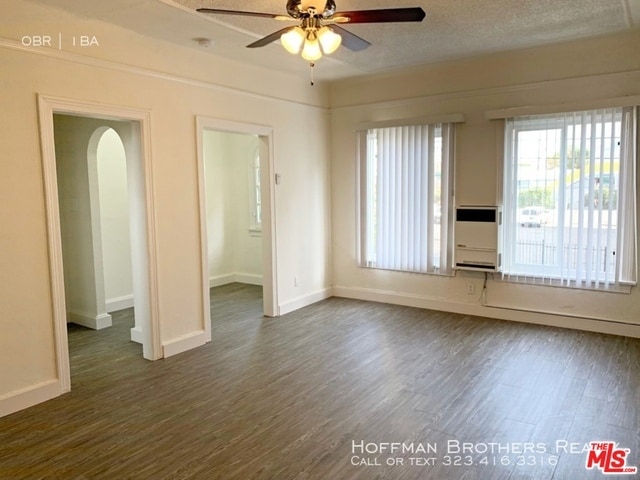 1623 N Mariposa Ave
