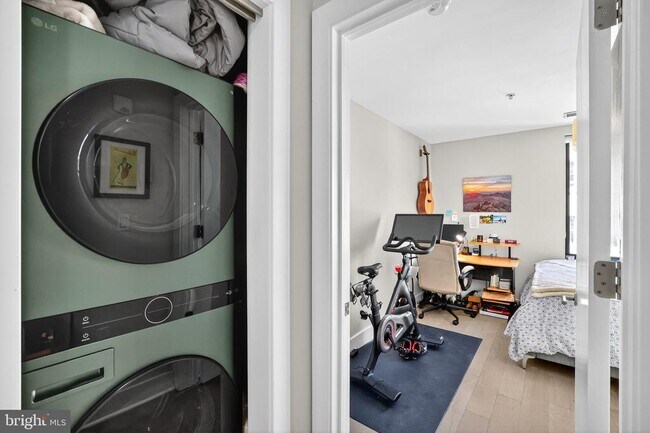 Building Photo - 1634 14th St NW