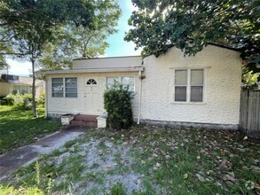 Building Photo - 417 Adelia Ave