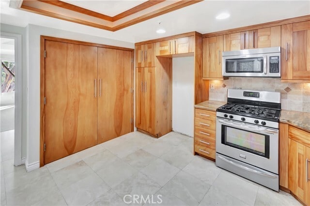 Building Photo - 16 Sea Island Dr