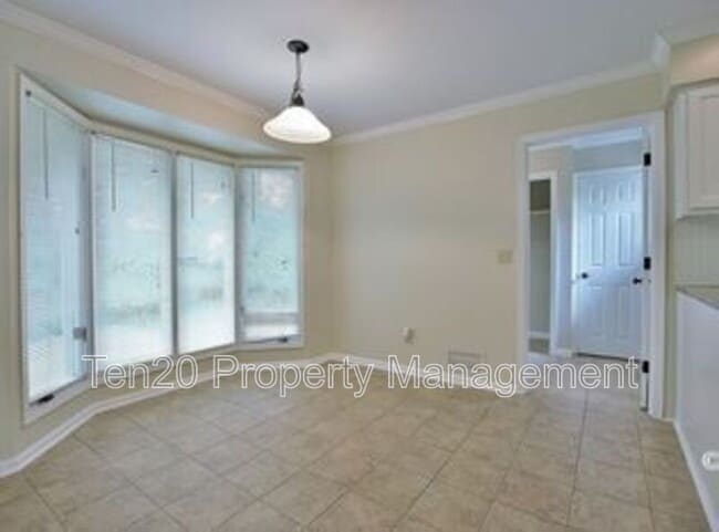 Building Photo - 4720 Shenandoah Ct