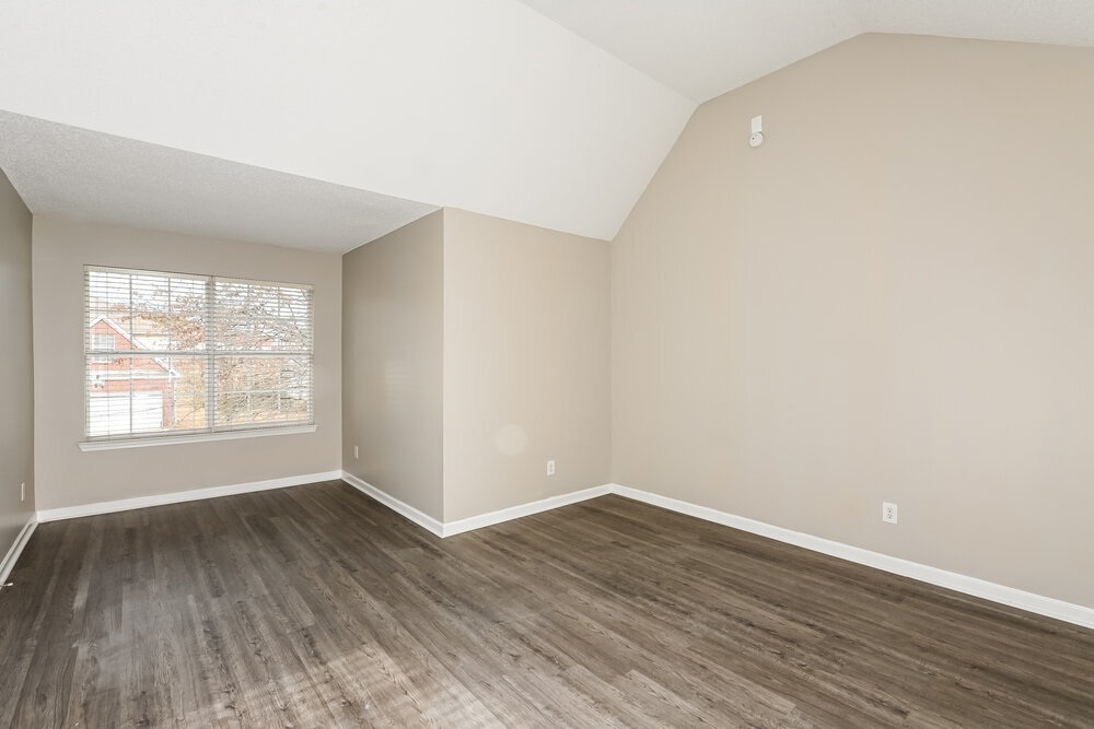 Building Photo - 5863 Sunflower Ct