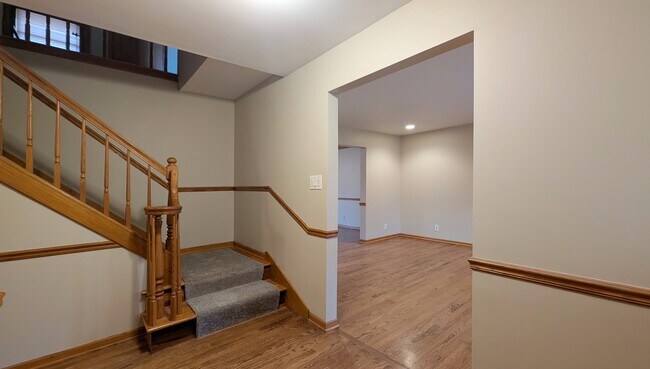 Building Photo - 205 San Carlos Rd