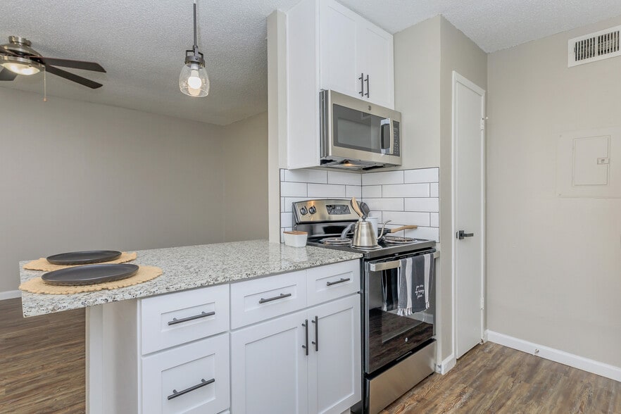 Primary Photo - The Arts at Broadway Commons