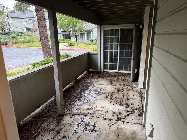 Building Photo - 510 Canyon Oaks Dr