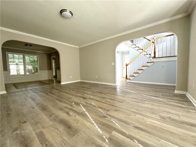 Building Photo - 1565 Ox Bridge Ct NW