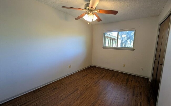 Building Photo - 114 Chaparral St