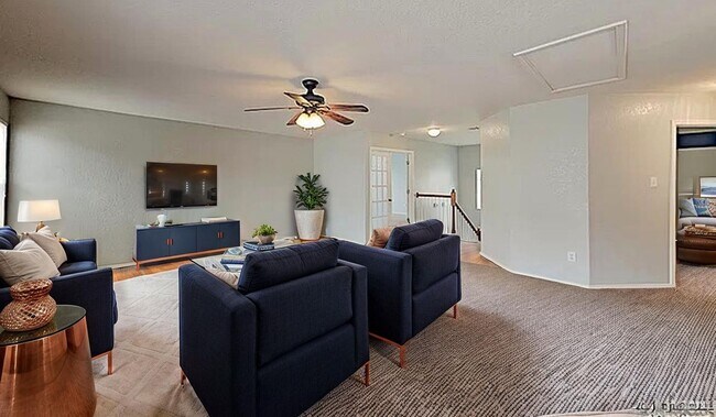 Building Photo - OPEN FLOOR PLAN  |  2 LIVING AREAS  |  4 B...