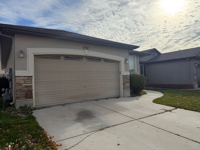 Building Photo - Updated 3-Bedroom Home in Woods Cross!