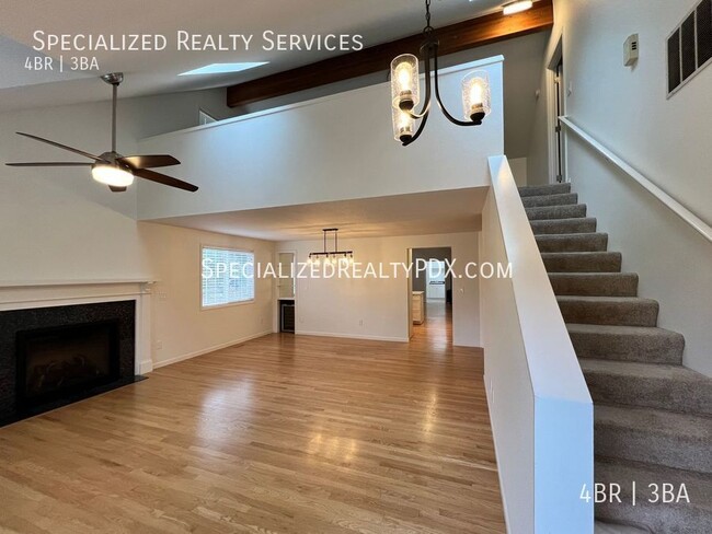 Building Photo - 5749 NE Harvest St