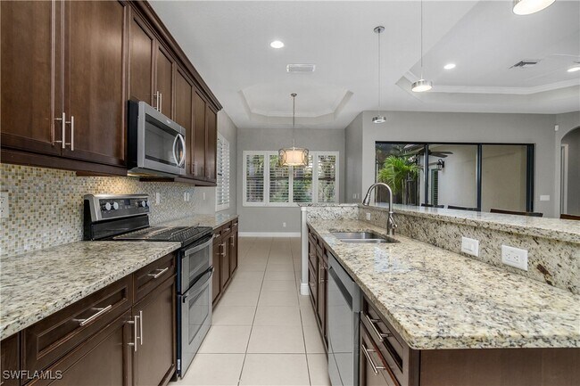 Building Photo - 1558 Serrano Cir