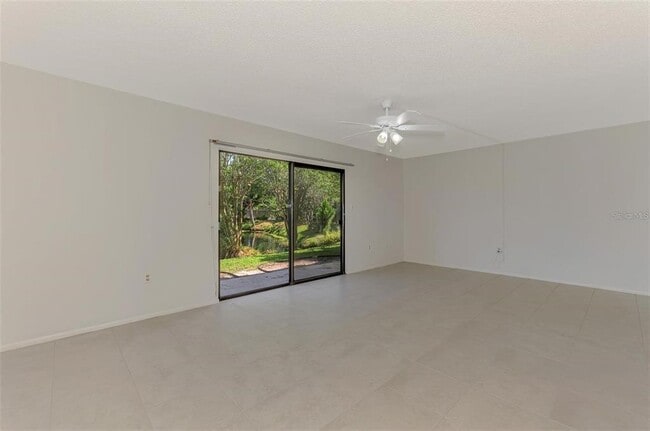 Building Photo - 935 Sunridge Way