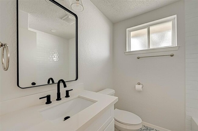 Building Photo - 2330 Grindstone Ln