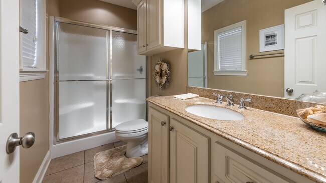 Building Photo - Woodshire Duplexes & Townhomes