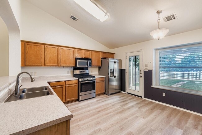 Building Photo - 4418 Mather