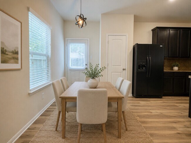 Building Photo - 17035 Amarose Dr