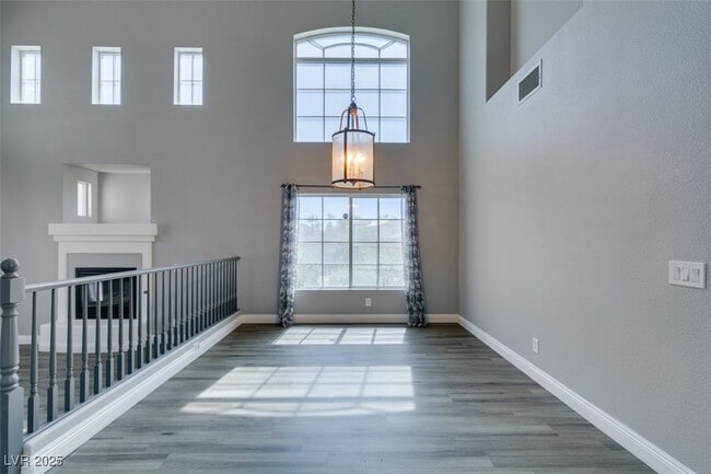 Building Photo - 9157 S Sleeping Tree St