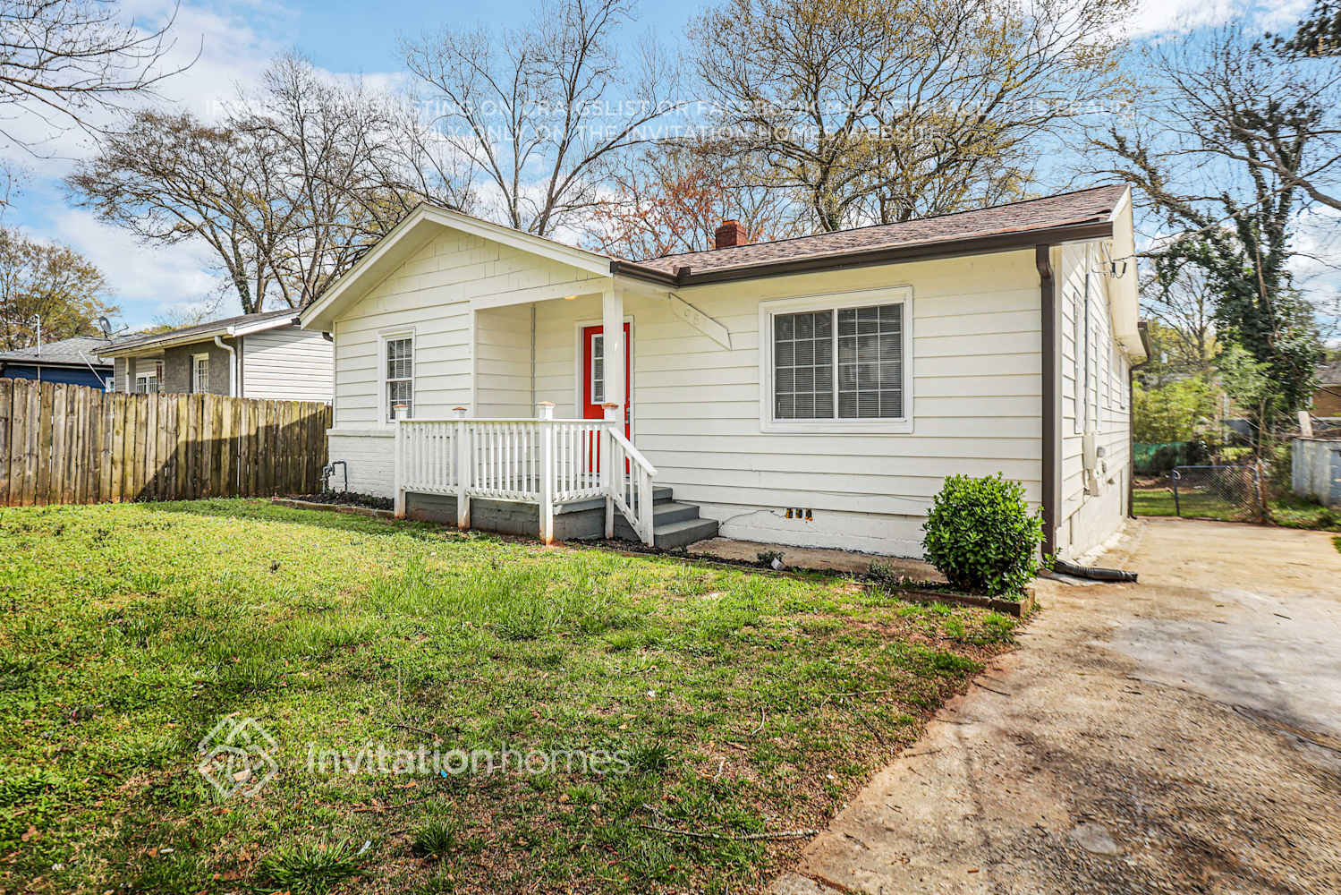 Building Photo - 981 Moreland Dr SE