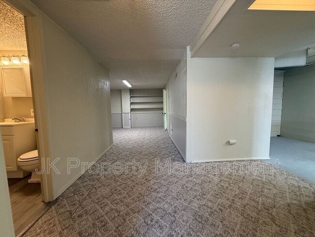 Building Photo - 2716 Central Ave