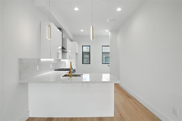 Building Photo - 1425 N Garrett Ave