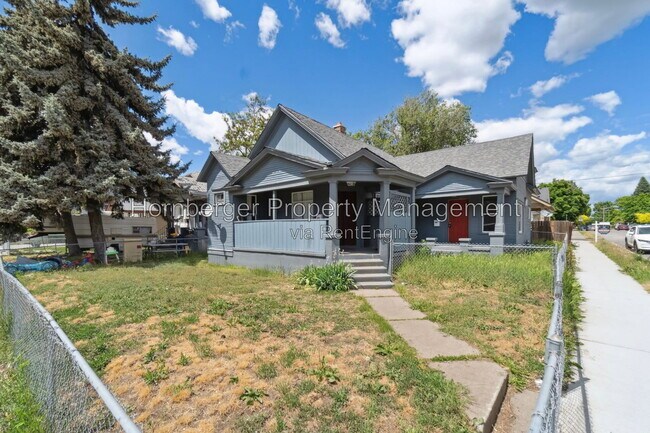 Building Photo - 2702 W Boone Ave